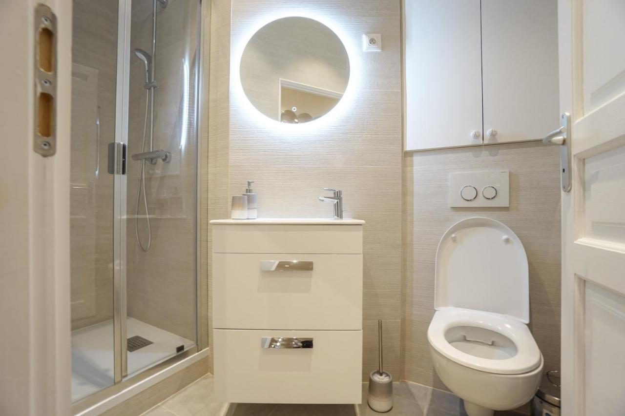 Appartement Large Flat At 2 Steps From The Eiffel Tower Parijs
